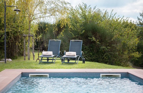 Radicondoli Villa | Stunning private villa for 12 guests with WIFI, private pool, A/C, TV, veranda and pets allowed