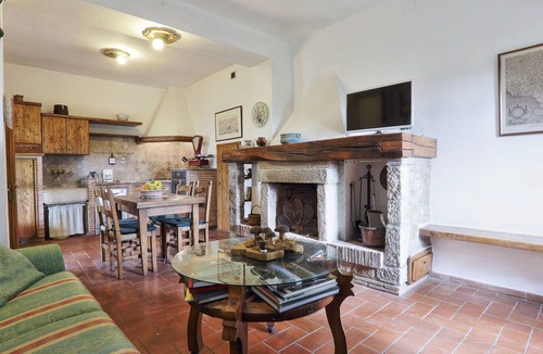 Roccastrada Villa | Stunning private villa for 8 guests with private pool, A/C, WIFI, TV and pets allowed