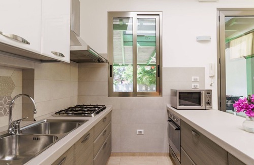 Specchiolla Villa | Stunning private villa for 5 people with A/C, TV and veranda, close to Ostuni