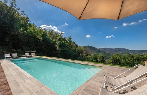 Villabuona Villa | Stunning private villa with private pool, WIFI, TV, patio and panoramic view, close to Lucca