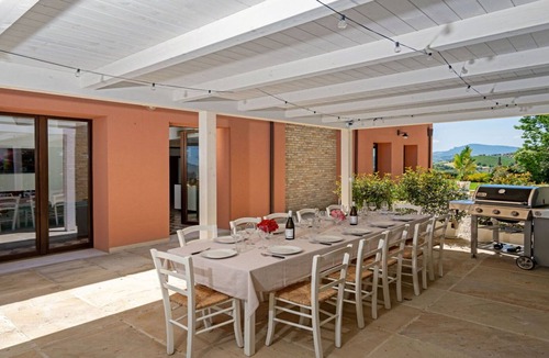 Ripatransone Villa | Stunning private villa with private pool, WIFI, A/C, TV, patio, pets allowed and panoramic view