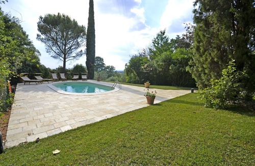 Cortona Villa | Stunning private villa with private pool, A/C, WIFI, TV, patio and panoramic view, close to Cort.