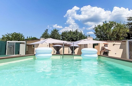 Riparbella House | Stunning private villa for 6 people with private pool, WIFI, A/C, TV, terrace and pets allowed