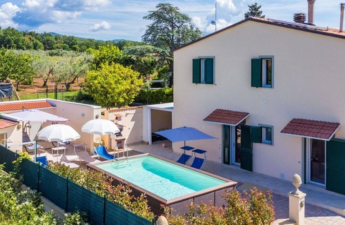 Riparbella House | Stunning private villa for 6 people with private pool, WIFI, A/C, TV, terrace and pets allowed