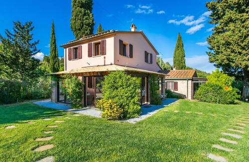 Riparbella House | Stunning private villa for 10 guests with WIFI, A/C, private pool, TV, patio and panoramic view