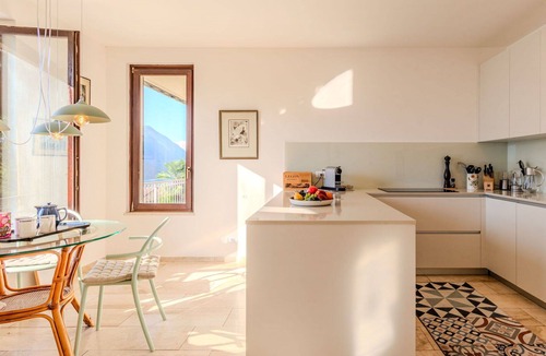 San Mamete Villa | Stunning private villa for 14 guests with WIFI, private pool, TV, terrace and pets allowed