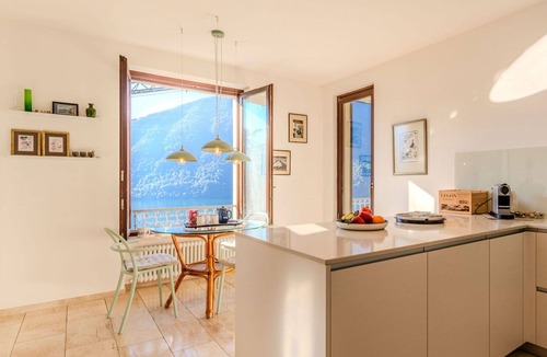 San Mamete Villa | Stunning private villa for 14 guests with WIFI, private pool, TV, terrace and pets allowed