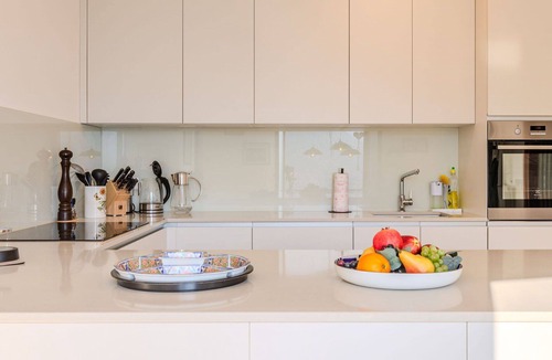 San Mamete Villa | Stunning private villa for 14 guests with WIFI, private pool, TV, terrace and pets allowed