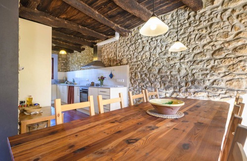 Godall House | Stunning private villa for 10 people with terrace, pets allowed and panoramic view