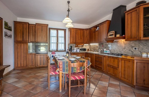 Basaluzzo Villa | Stunning private villa for 9 guests with WIFI, private pool, hot tub, TV, patio and panoramic view