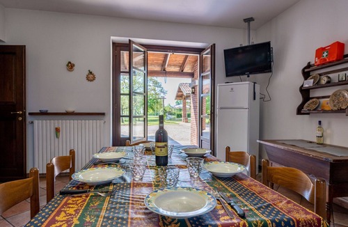Basaluzzo Villa | Stunning private villa for 9 guests with WIFI, private pool, hot tub, TV, patio and panoramic view