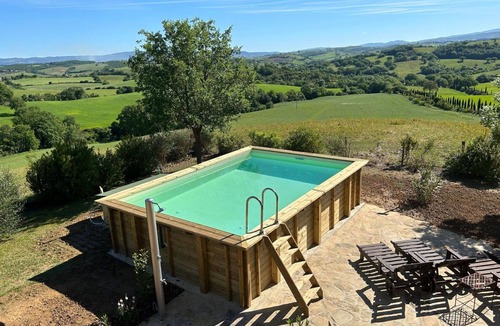 Cinigiano House | Stunning private villa with WIFI, A/C, private pool, TV, patio, pets allowed and panoramic view