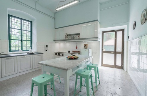 Massarosa House | Stunning private villa with WIFI, A/C, private pool, TV, veranda, panoramic view, close to Viareggio
