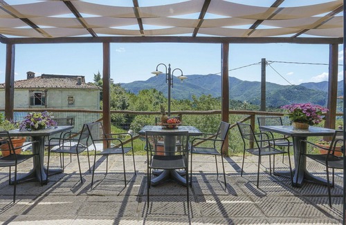 Molazzana House | Stunning private villa for 12 guests with private pool, WIFI, TV, patio, pets allowed and parking