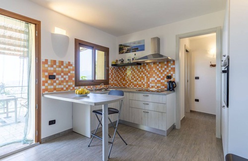 Vallebona House | Stunning private villa for 2 people with WIFI, terrace, pets allowed, panoramic view and parking