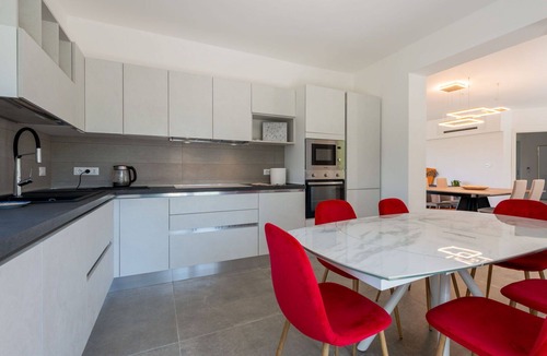 Soglio Villa | Stunning private villa for 8 guests with hot tub, WIFI, A/C, TV, terrace and panoramic view