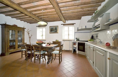 Pieve di Compito Villa | Stunning private villa for 8 guests with WIFI, A/C, private pool, TV and patio, close to Lucca