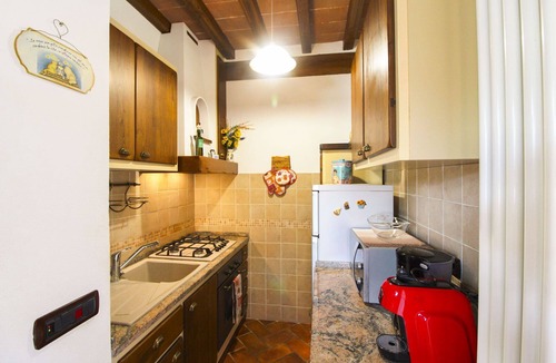 Santarello Villa | Stunning private villa for 8 people with WIFI, private pool, A/C and TV, close to Montepulciano
