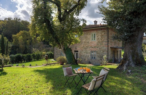 Borgo San Lorenzo Villa | Stunning private villa for 10 guests with private pool, WIFI, A/C and TV