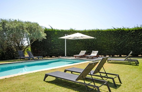 Cucuron House | Stunning private villa for 9 guests with WIFI, private pool, TV and terrace