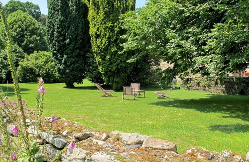 Elliant Villa | Stunning private villa for 4 guests with WIFI, TV and terrace