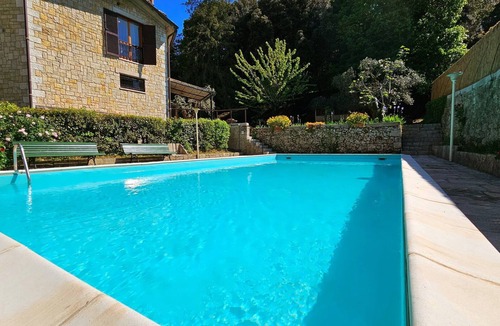 Cetona Villa | Stunning private villa for 7 people with private pool, WIFI, TV and veranda