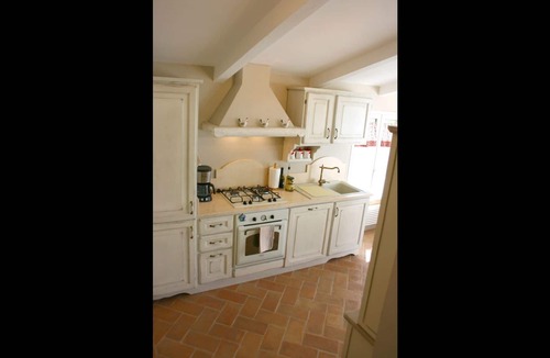 Cortona Villa | Stunning private villa for 3 guests with pool, WIFI, A/C, TV and terrace