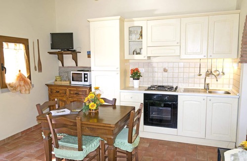 Cortona House | Stunning private villa for 4 guests with private pool, WIFI, TV, terrace and panoramic view