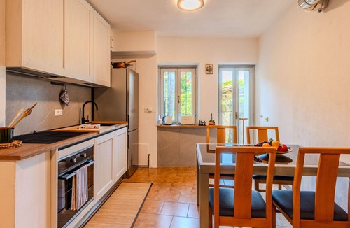 Dervio House | Stunning private villa for 8 guests with WIFI, TV, patio, pets allowed and panoramic view