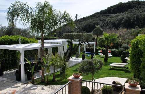 Trivio Villa | Stunning private villa for 6 people with WIFI, A/C, private pool, TV, pets allowed and parking