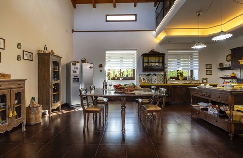 Casa Papa Villa | Stunning private villa for 6 guests with private pool, WIFI, A/C, TV and terrace