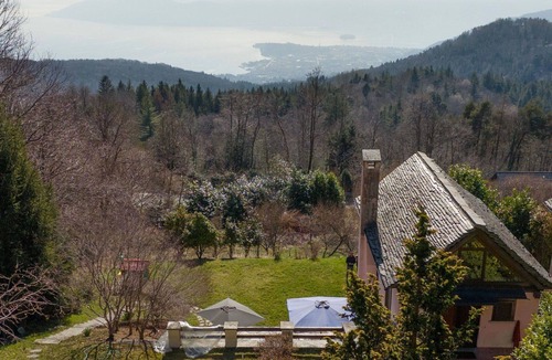Premeno House | Stunning private villa for 6 people with WIFI and terrace