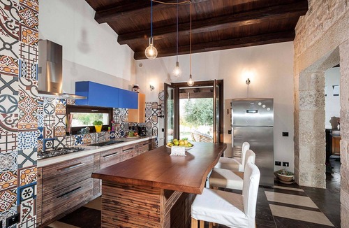 Rosolini Villa | Stunning private villa for 10 people with private pool, WIFI, A/C, TV and patio