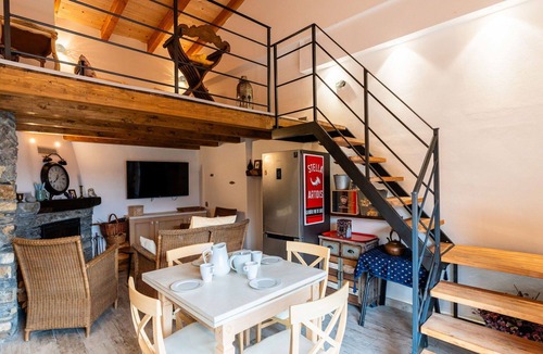 Realdo House | Stunning private villa with A/C, WIFI, balcony, pets allowed, panoramic view and parking