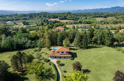 Vicchio Villa | Stunning private villa for 8 guests with WIFI, private pool, TV, patio and panoramic view