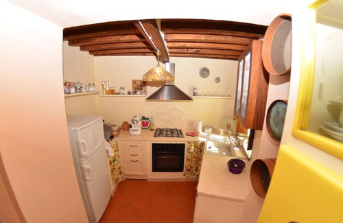 Cascine-La Croce Villa | Stunning private villa with WIFI, private pool, A/C, veranda and pets allowed, close to Lucca