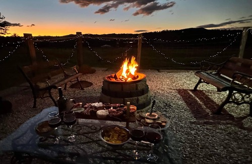 Maroon House | Stunning Queenslander on shire horse farm