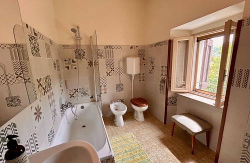 Montefiorino Other | Stunning Renovated 3 floors Stone farmhouse with pool overlooking the Dolo river