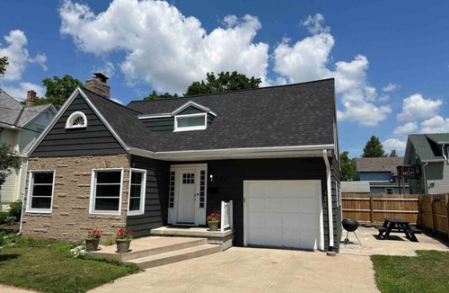 Appleton House | Stunning, Renovated Home, Short Walk to Downtown from Commercial St.