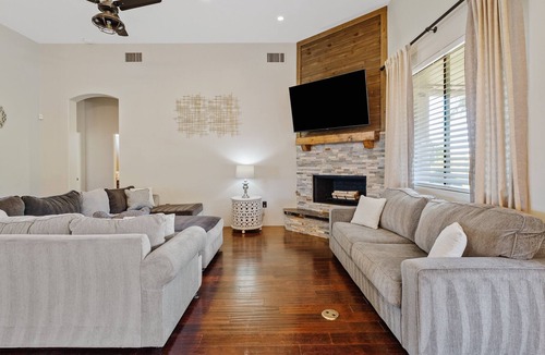 North Gateway House | Stunning Resort in Phoenix W/ Pool, Tub, Mini Golf, and Basketball/Pickleball!