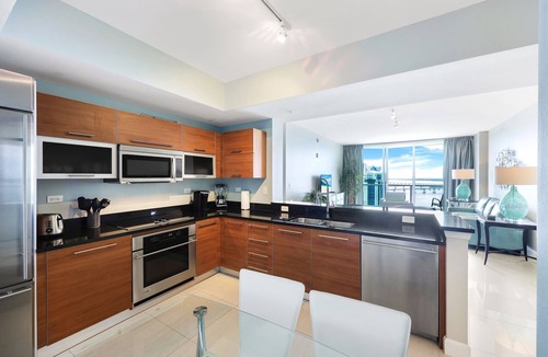 Fort Myers Condo | Stunning Riverfront High Rise 2-bed condo w/Pool, Spa, Fitness, Clubroom & More!