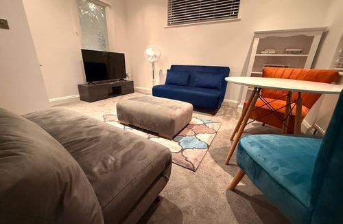 Cliftonville Apartment | Stunning Sea-Facing Flat in Palm Bay, Margate – Your Coastal Retreat Awaits!