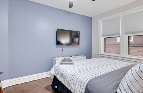 St. Louis Apartment | Stunning & Spacious Apt! Great 4 long stays!