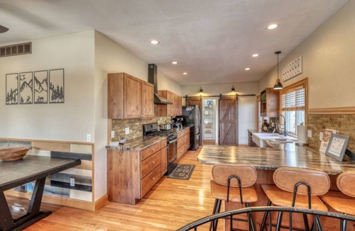 Deadwood Cabin | Stunning, Spacious Mountain Home near Deadwood & 4X4 Trails