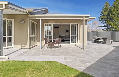 Twizel House | Stunning & Spacious on Irishman