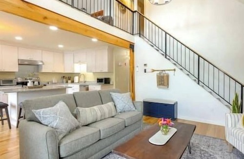 Sterling House | Stunning Sterling Sanctuary: Unwind on the Water!