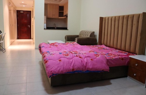 Discovery Gardens Apartment | Stunning Studio With Pool And Gym Close To Marina