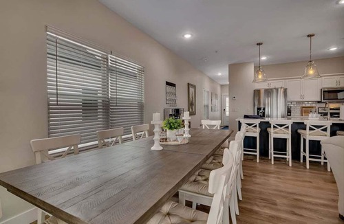 Table Rock Cabin | Stunning Table Rock Lake Views with Free Tickets, Indoor & Outdoor Community Pools, Minutes to SDC
