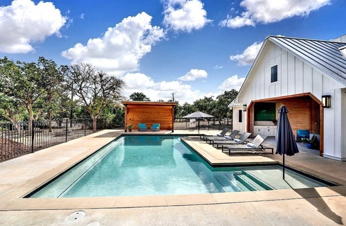Wimberley Cabin | Stunning Three Cabins Great for Groups in Wimberley, Texas