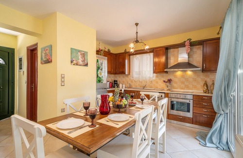 Katapodata Villa | STUNNING TRANQUIL VILLA WITH PRIVATE POOL CENTRAL LOCATION OF THE ISLAND